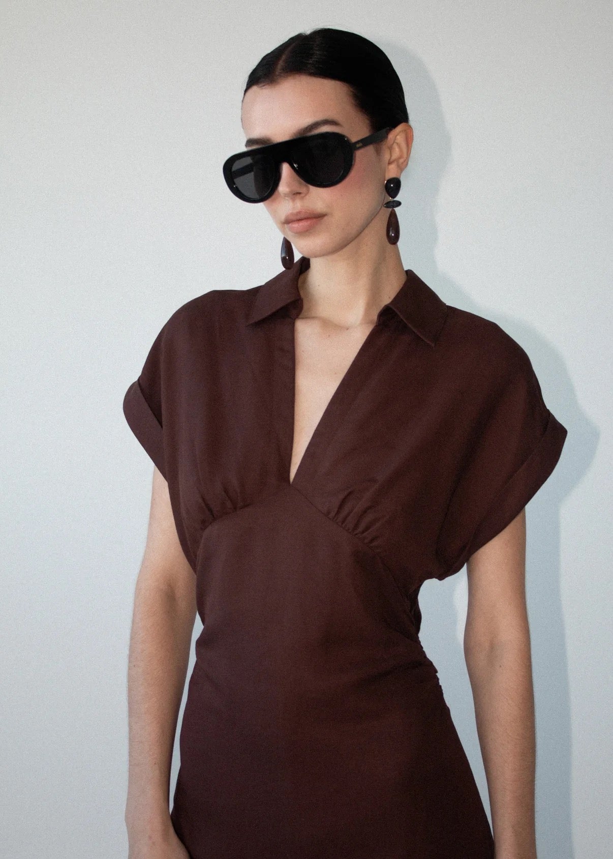 Staple the Label Rhodes Midi Dress Chocolate