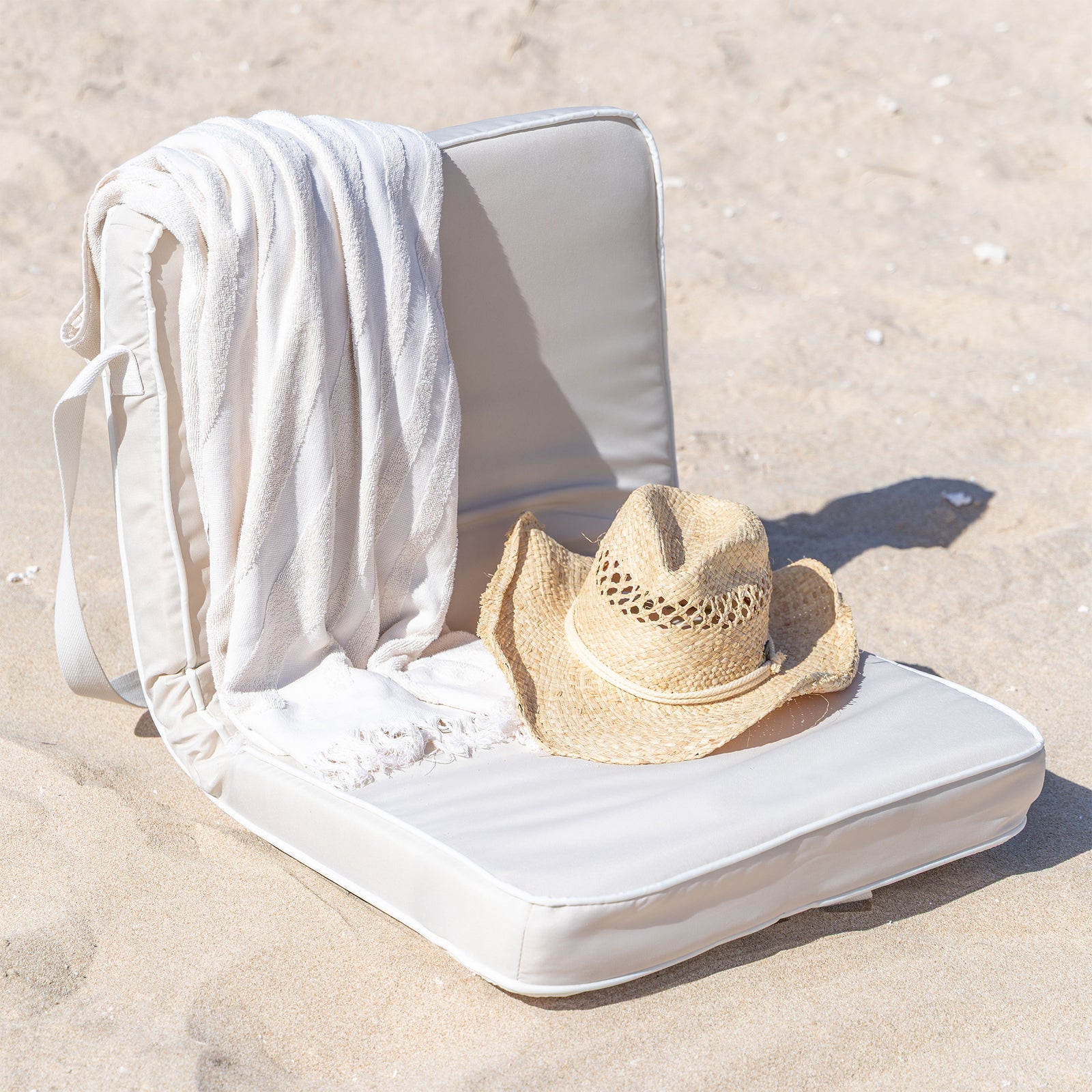 Sunnylife Take Anywhere Folding Chair Oyster