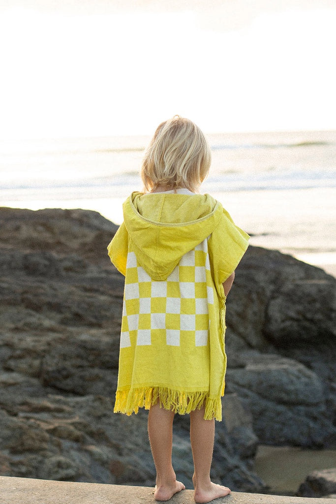 SunnyLife Beach Games Hooded Towel Checkerboard
