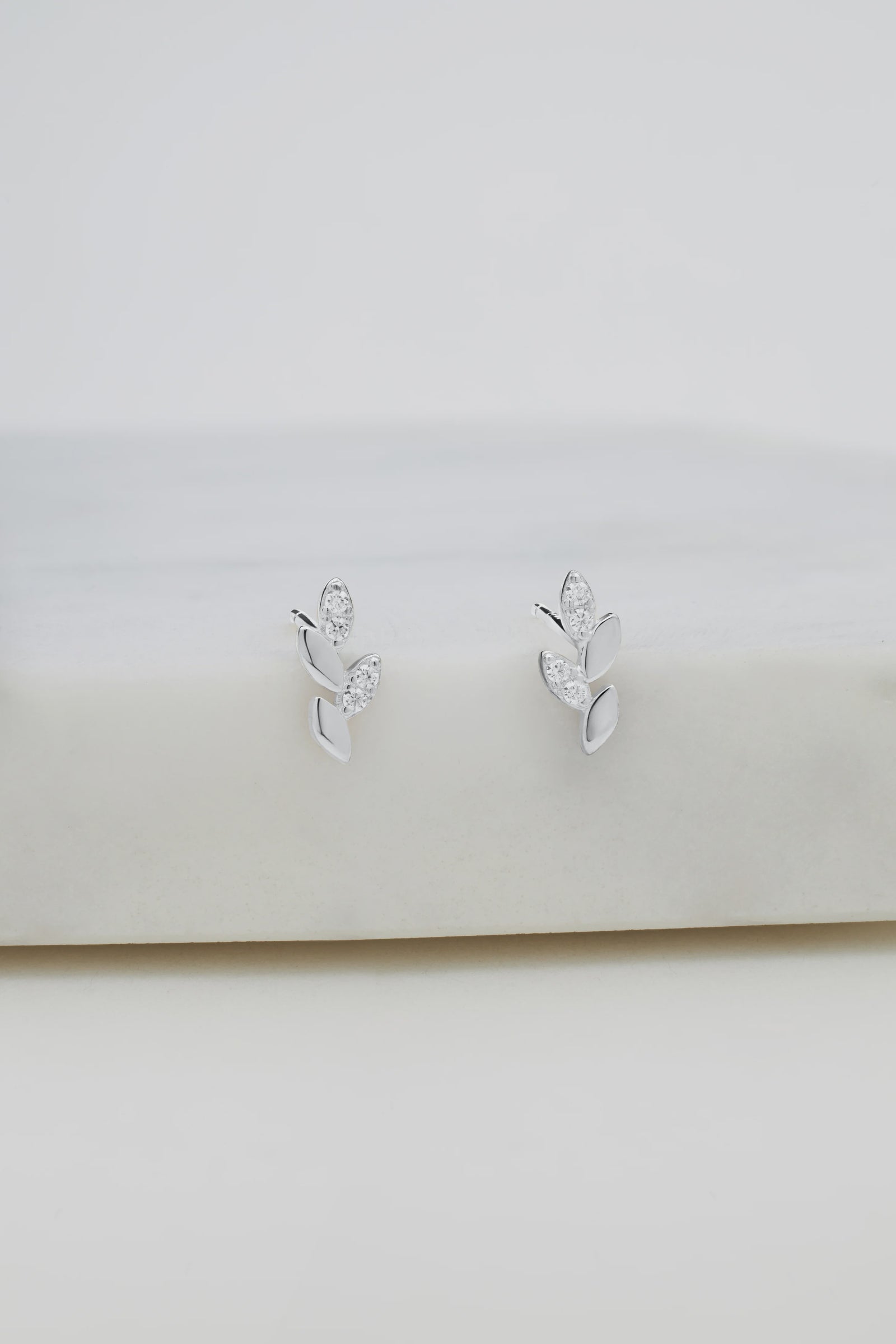 Zafino Crystal Leaf Stud Earring