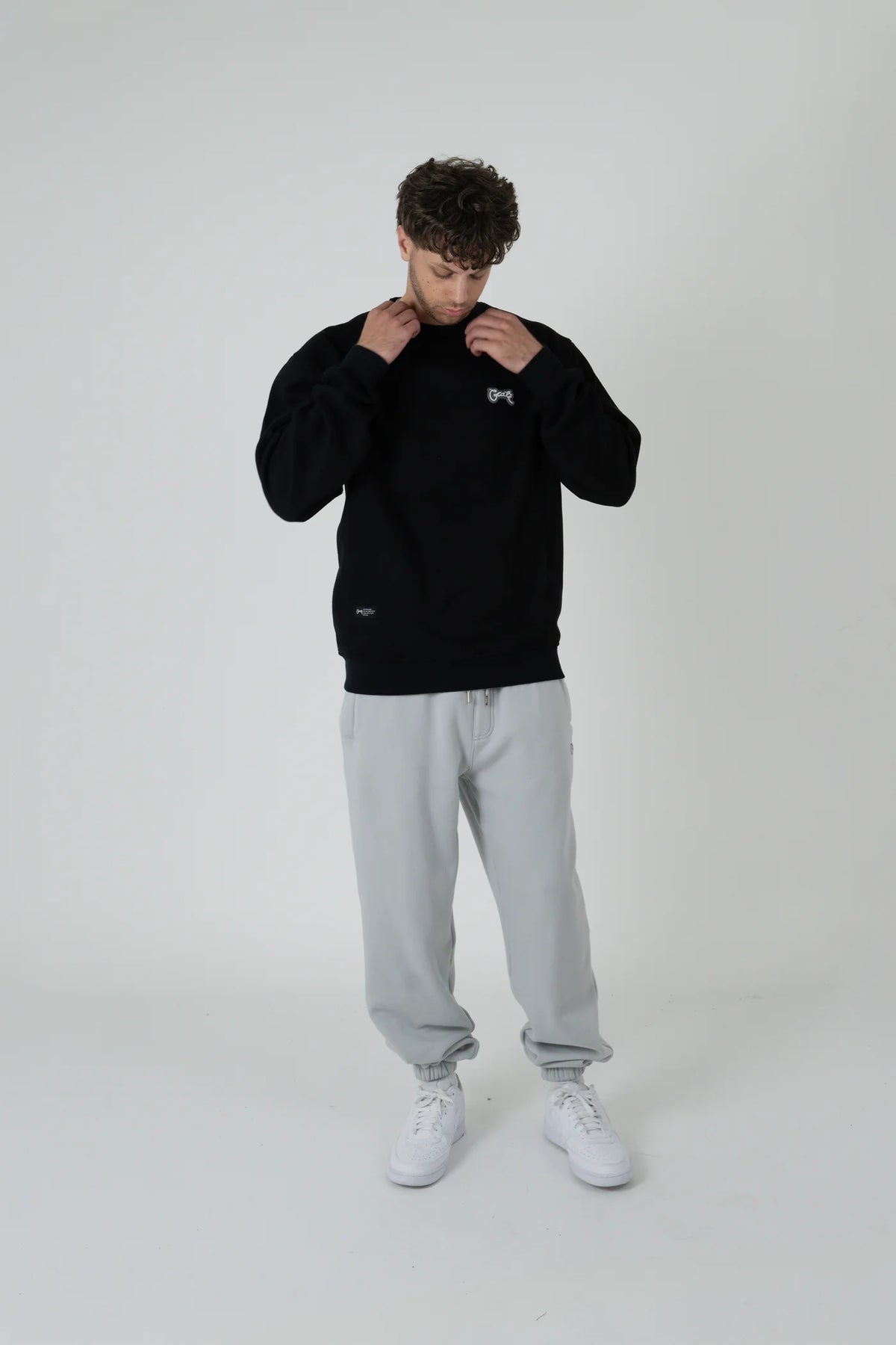 Crate Basic Script Trackpants Light Grey