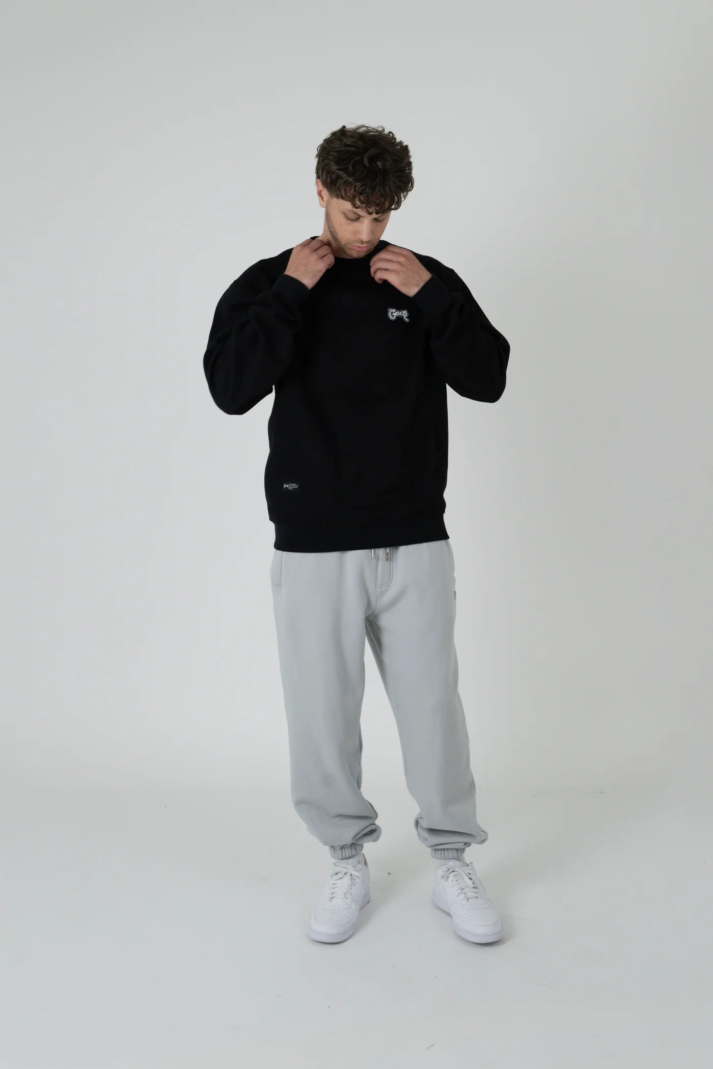 Crate Basic Script Trackpants Light Grey