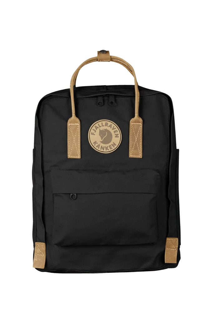 fjllrven kanken black nz Fjallraven Laptop 17" Backpack, : Electronics Side slip pocket for water bottle Fjallraven Kanken 15" Laptop Backpack
