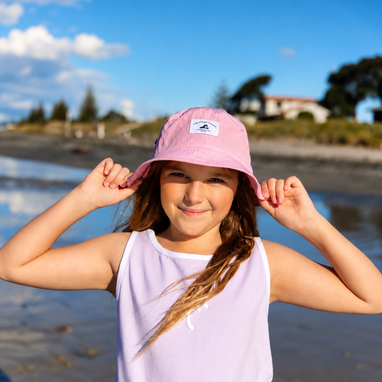 Hello Stranger Bucket Hat Light Pink
