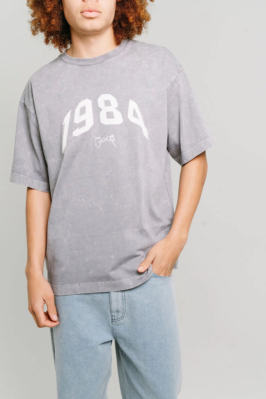Crate 1984 Varsity Box Fit Tee Light Grey Wash
