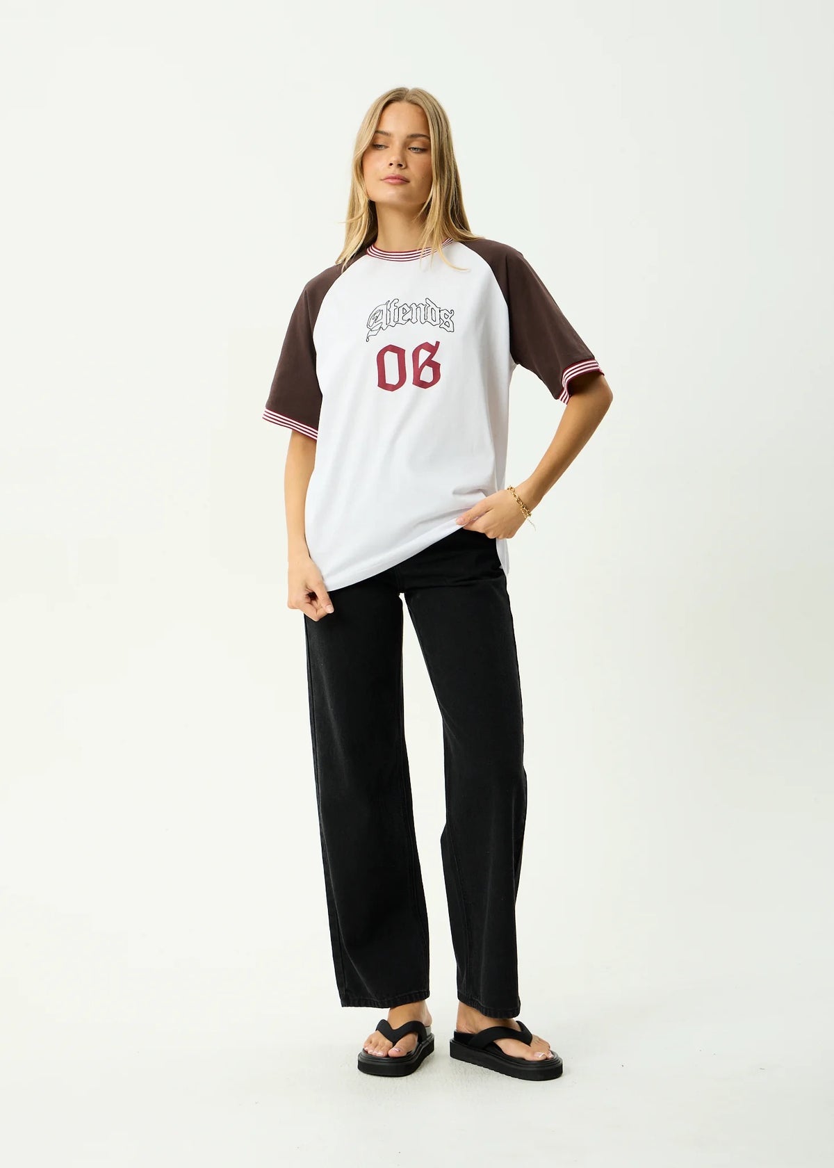 Afends Dexter - Oversized Tee - Coffee / White