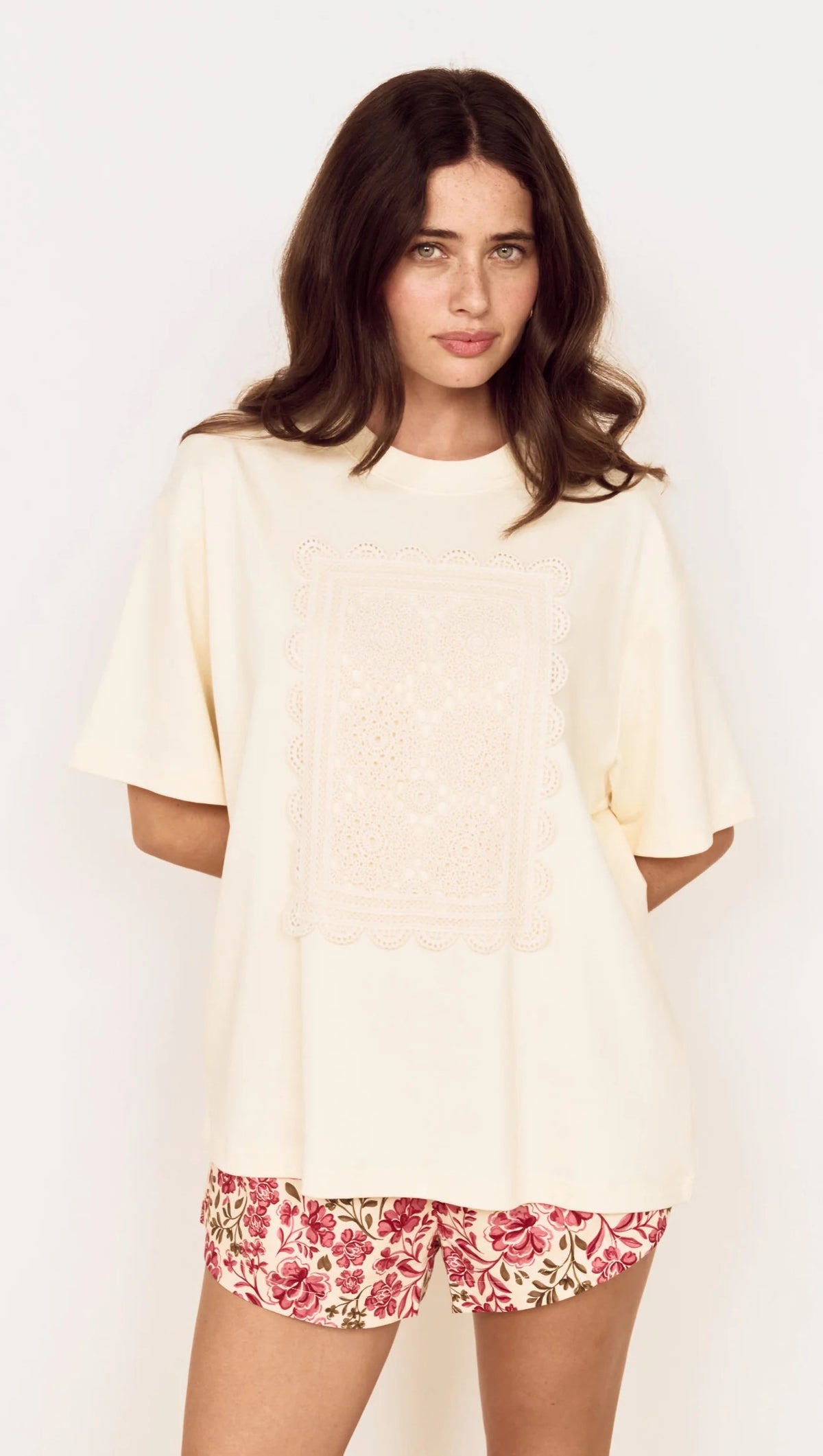 Mink Pink Amelie Crochet Applique Tee Cream
