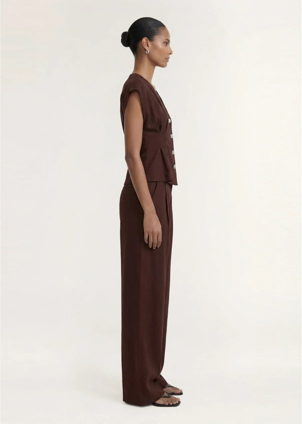 Staple the Label Rhodes V-Neck Top Chocolate