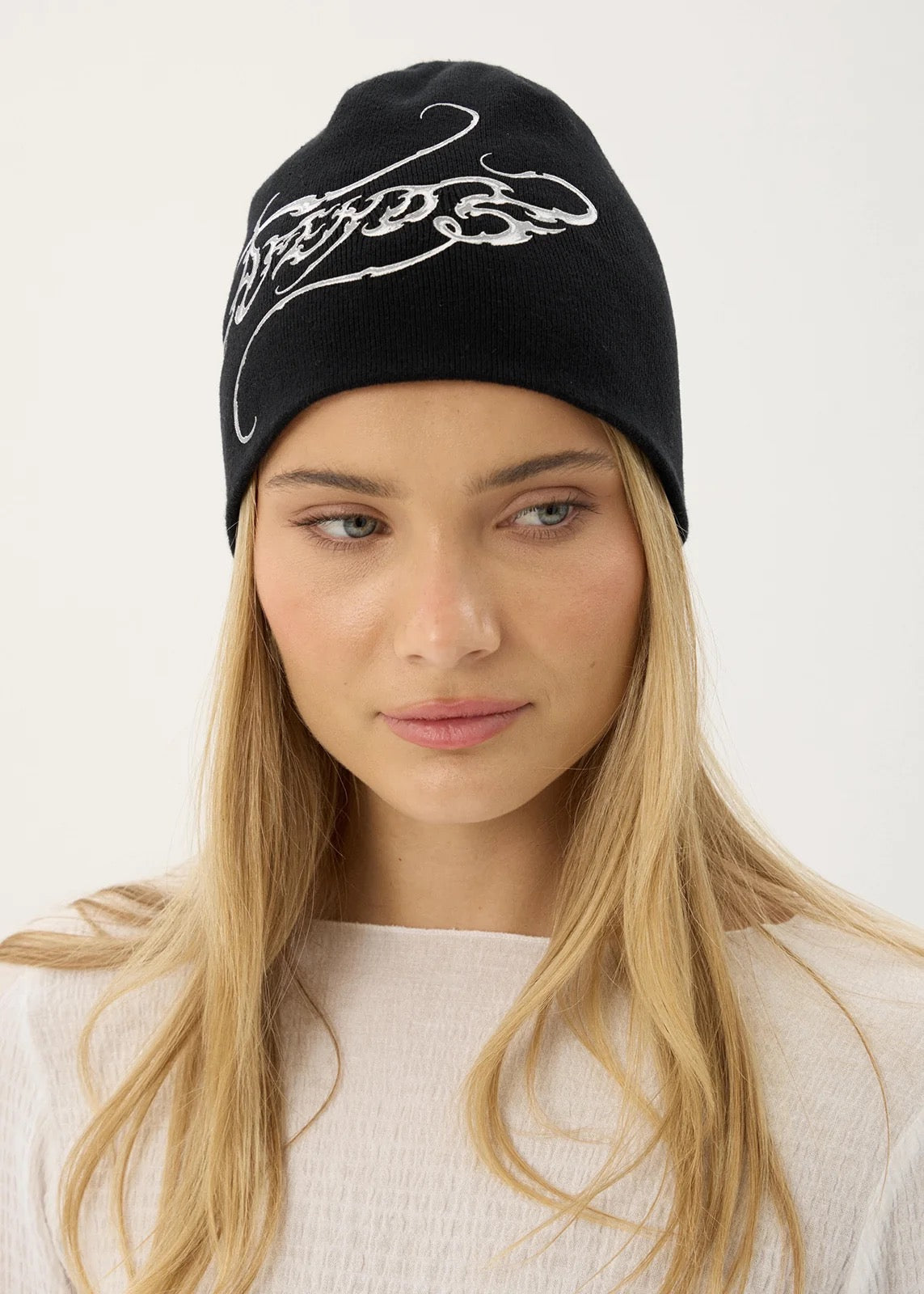 Afends Razor Skull Beanie - Black