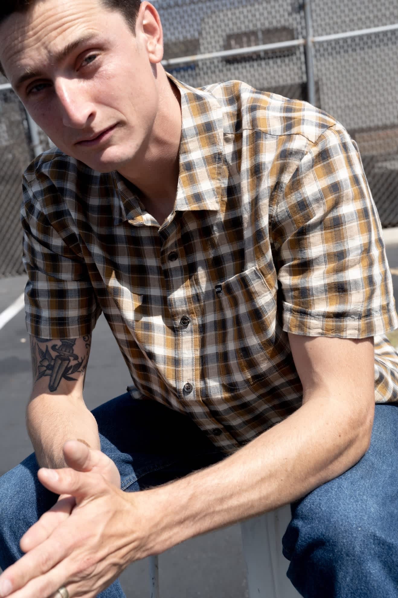Brixton Cru Linen Blend Plaid S/S Black/Tobacco Plaid