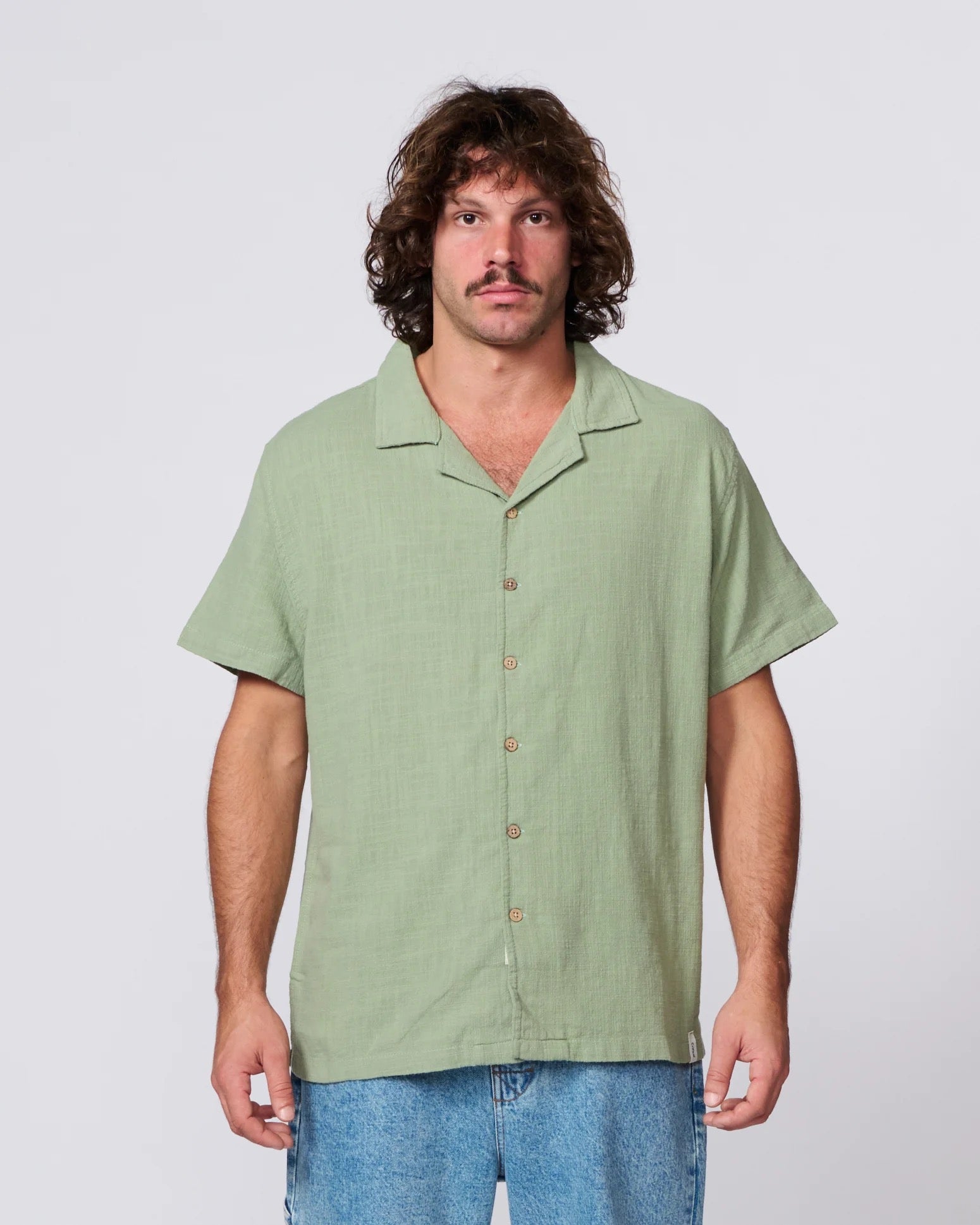 Critical Slide Ernie Resort S/S Shirt Seagrass