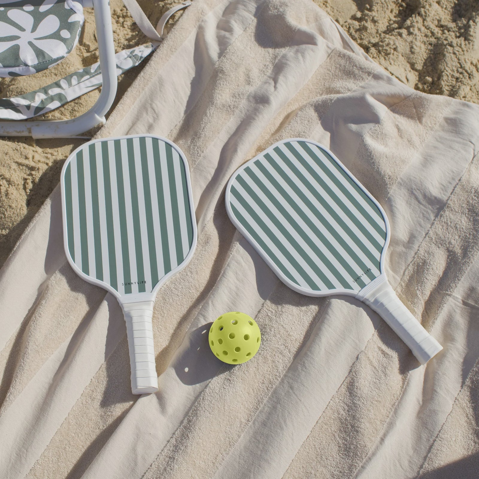 Sunnylife Pickleball Set The Vacay Olive