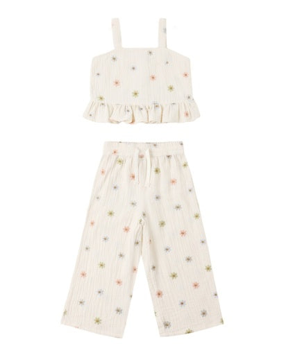 Rylee + Cru Kayli Set Embroidered Daises